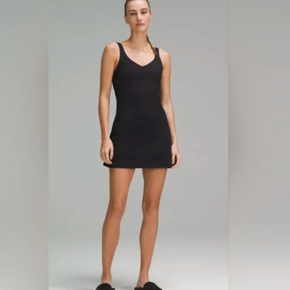 NWT LULULEMON Align athletic Dress- Black size 8 with Built in Bra + Shorts